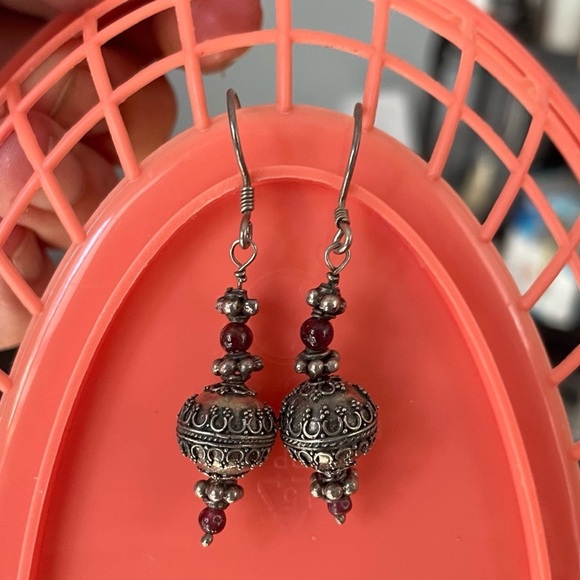 Bohemian Vintage Beaded Dangle Earrings - Picture 4 of 7